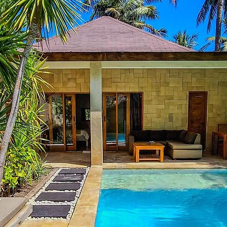 Senang Private Villa Gili Trawangan Exterior photo