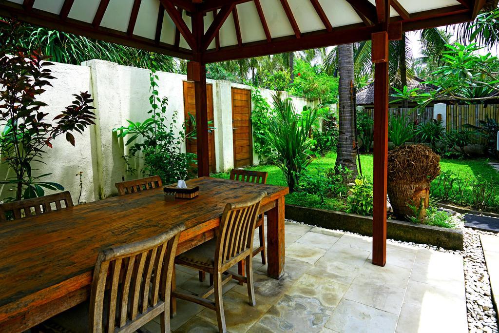 Senang Private Villa Gili Trawangan Exterior photo
